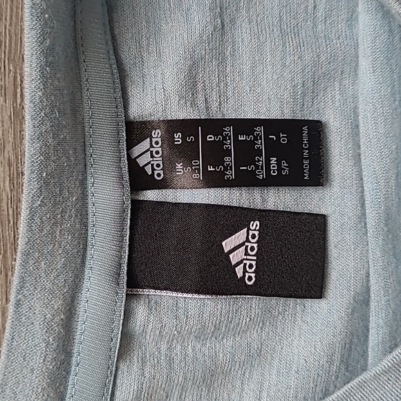 Adidas muscle tee size small - Picture 2 of 3